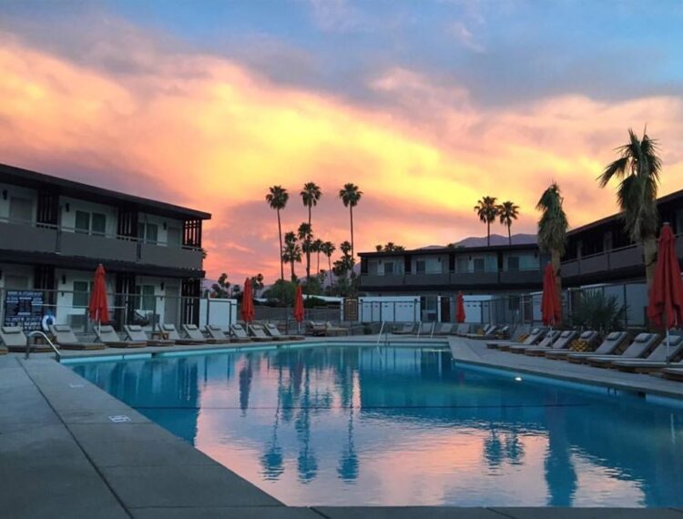V Palm Springs pool