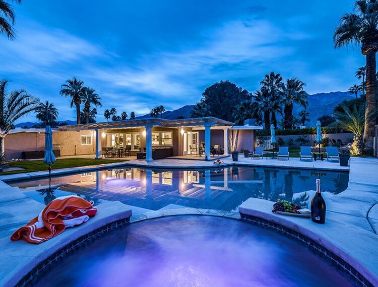 Relax Palm Springs vacation home rentals