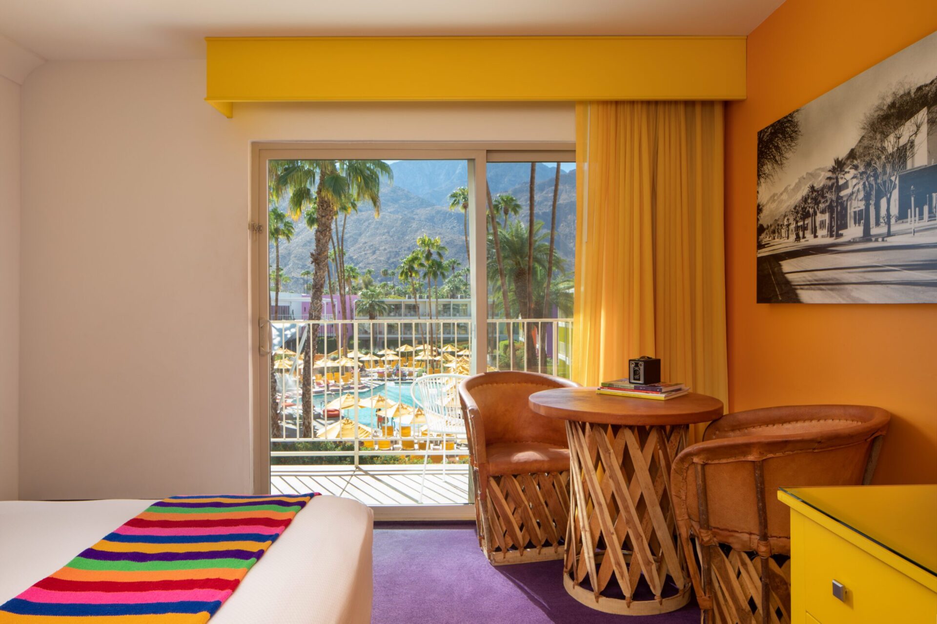 The Saguaro Palm Springs guestroom with pool view